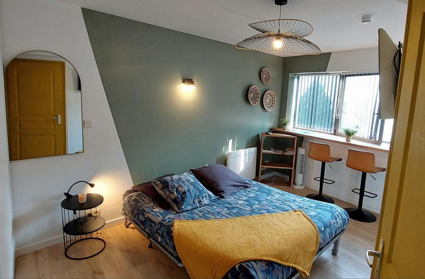 Vannes: Charmant Studio Sur Le Port Экстерьер фото