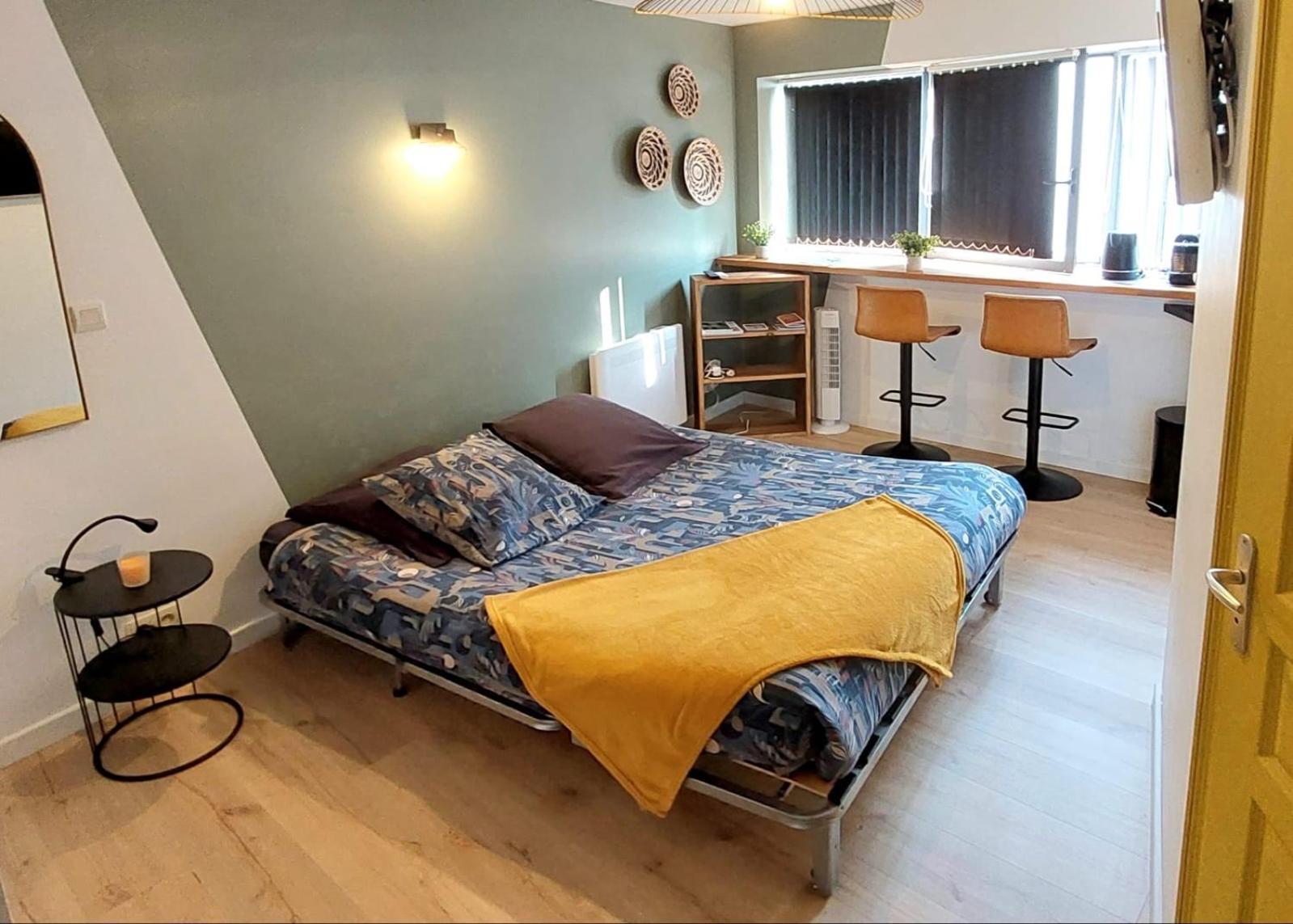 Vannes: Charmant Studio Sur Le Port Экстерьер фото